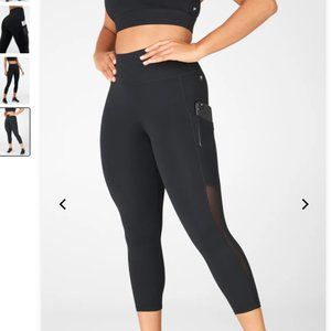 On-The-Go High-Waisted Capri